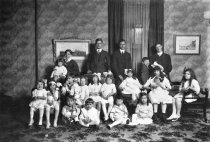 Cover family at Angerona